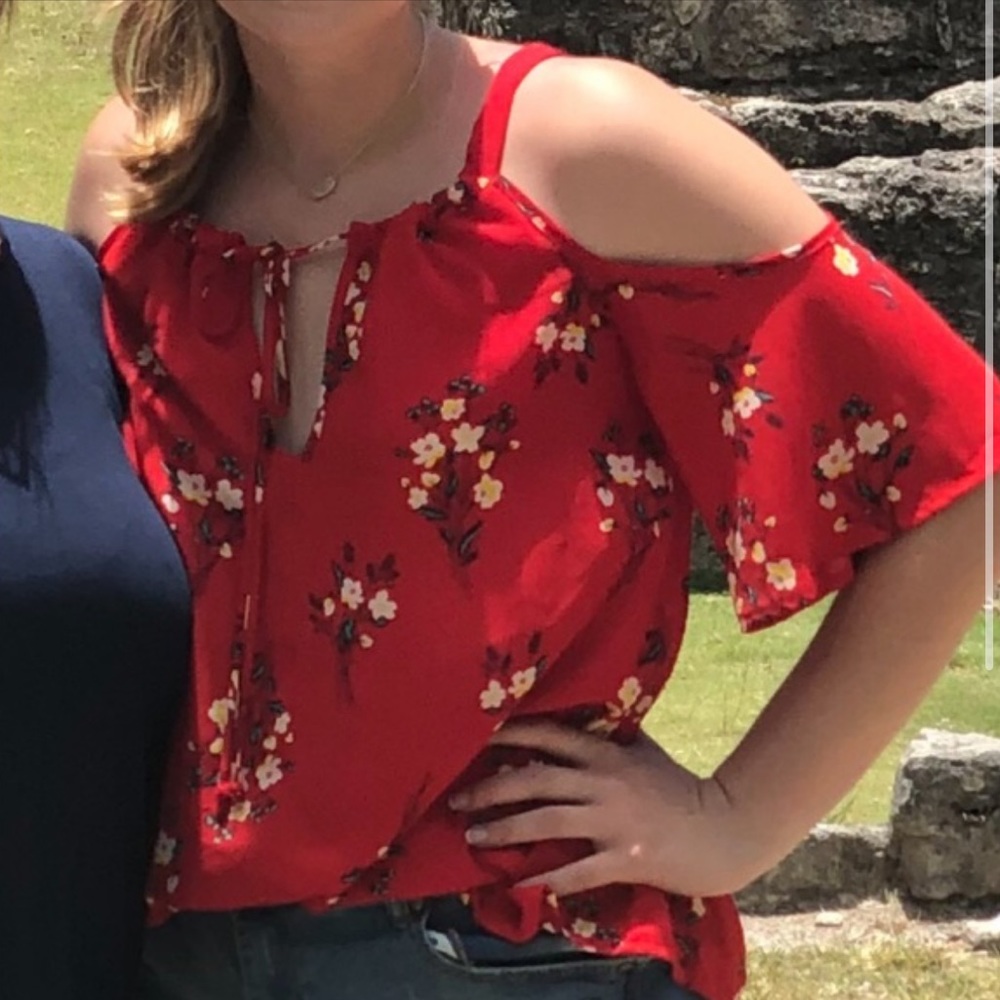 Cold Shoulder Floral Shirt L